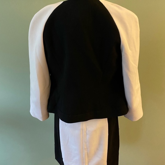 Black and white color block fully lined dress and jacket set size 4 - Picture 2 of 9